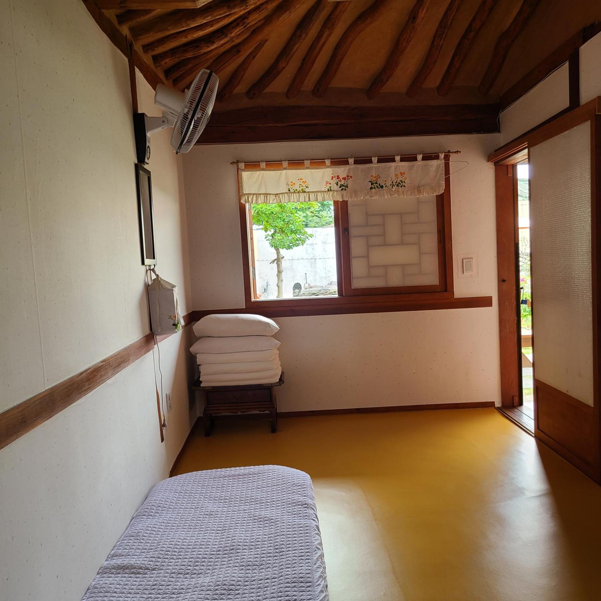 Hanok Raon Gyeongju Exterior photo