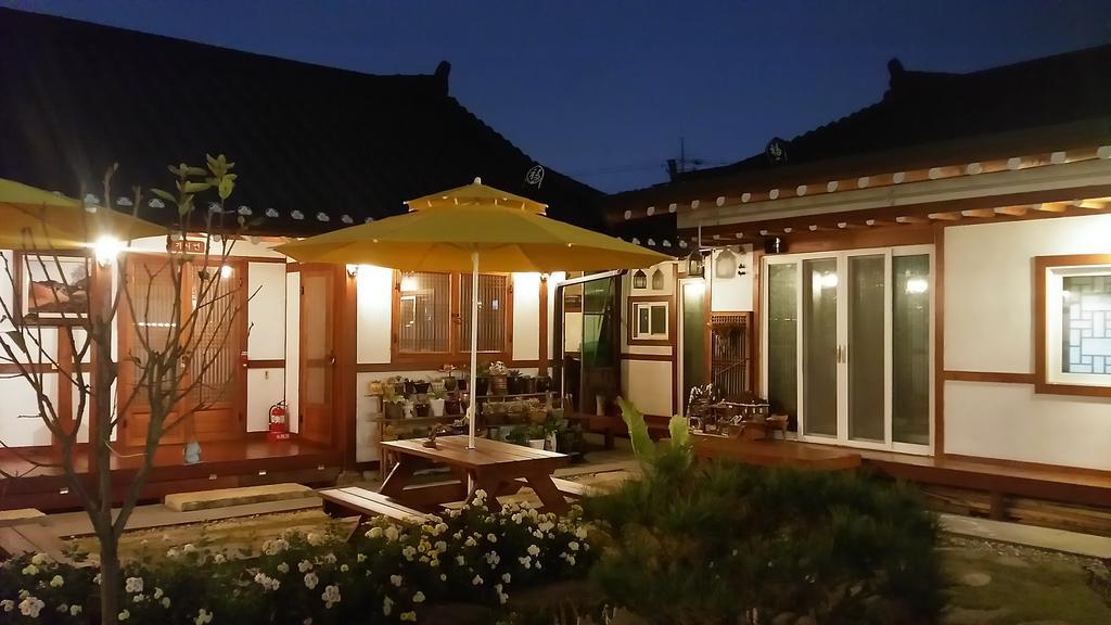 Hanok Raon Gyeongju Exterior photo